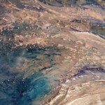 Bleu Solaire - détail - 120 x 60 cm -technique mixte, acrylique, huile et pigments d'argent/ toile de lin française.